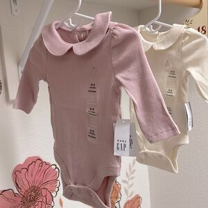 2!! NWT Baby Gap Scallop Onsies- 0-3 months